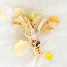 Load image into Gallery viewer, Palo Santo Bundle