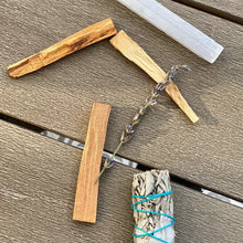 Load image into Gallery viewer, Good Vibes Only Smudge Kit - White