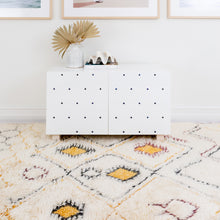 Load image into Gallery viewer, Arrow Moroccan Rug

